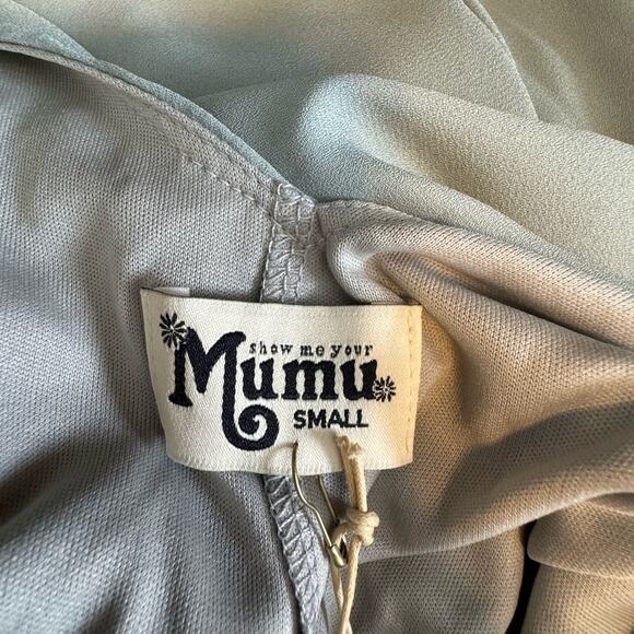 Show Me Your Mumu Kendall Soft V-Back A-Line Gown - Silver Sage Crisp NWT Small - Picture 9 of 10